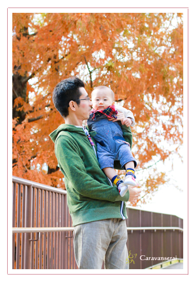 ロケーション撮影　屋外　公園　写真　モリコロパーク　愛知県長久手市　紅葉シーズン　家族写真　子供写真
