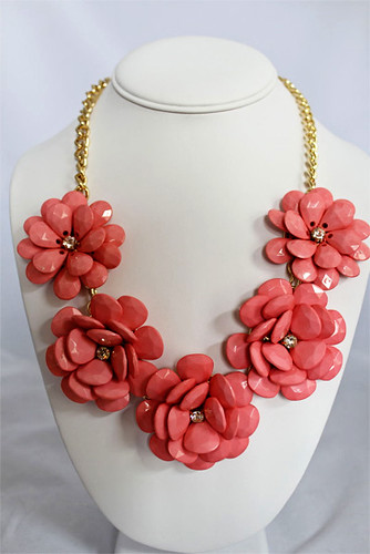 flower-necklace