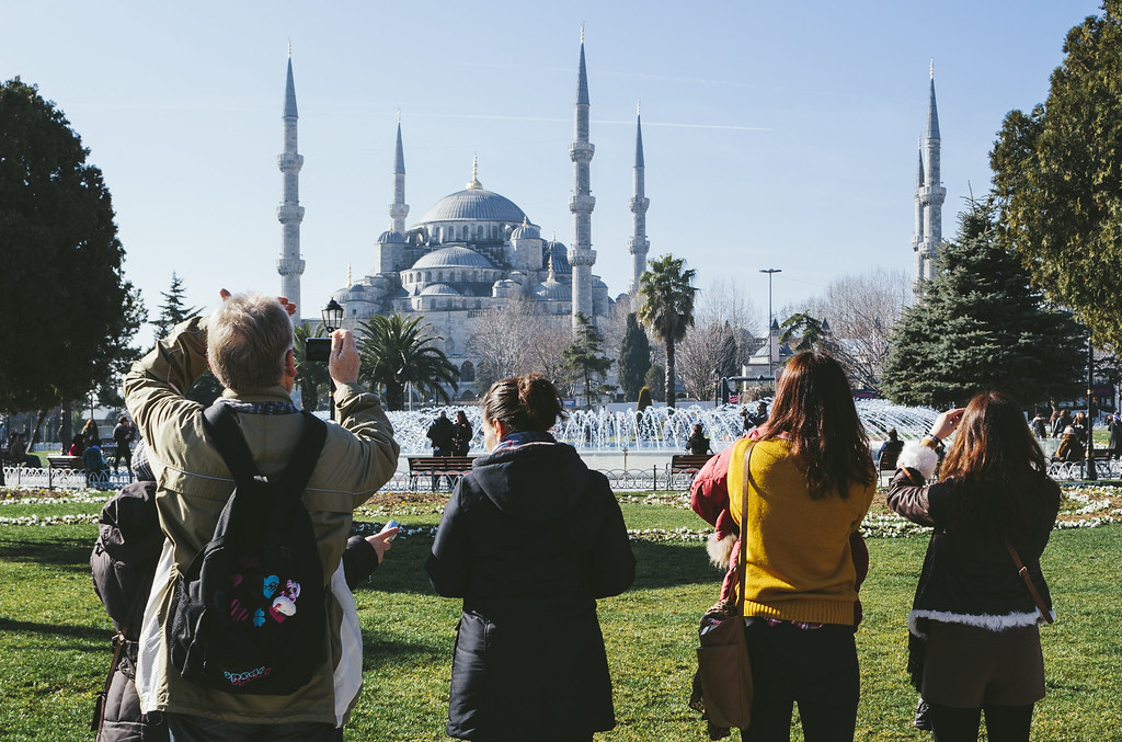 Istanbul | Tourist and Blue Mosque