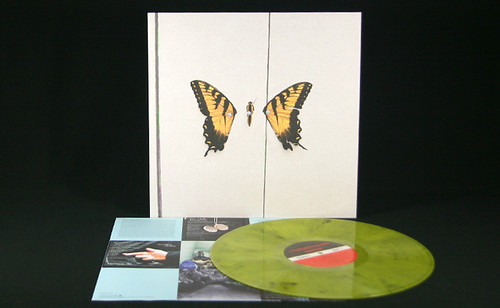 Paramore “Brand New Eyes” Solid Yellow and Black Vinyl Mix – Furnace Record  Pressing