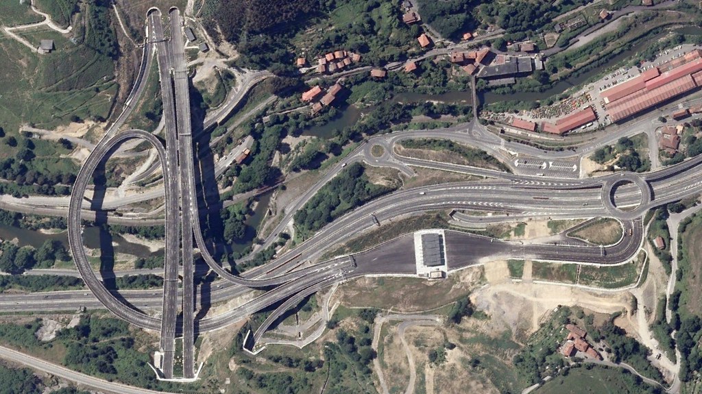 AP8, Bilbao, Bizkaia, bilbainadas, esto va a ser como las radiales, después, urbanismo, planeamiento, urbano, desastre, urbanístico, construcción, rotondas, carretera