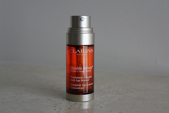 Review: Clarins Double Serum Complete Age Control Concentrate | *Maddy Loves | Körperpflege-Sets