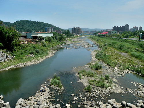 The Sanxia (三峽) River
