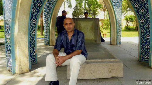 وکیل ستار بهشتی: یکی از بازجویان مقصر اصلی مرگ ستار است گیتی پورفاضل، وکیل پرونده ستار بهشتی می‌گوید یک بازجو مقصر اصلی مرگ این وبلاگ‌نویس بوده است. او می‌گوید، این بازجو را "چون مأمور اطلاعات است به دادگاه... http://j.mp/12uXqj0