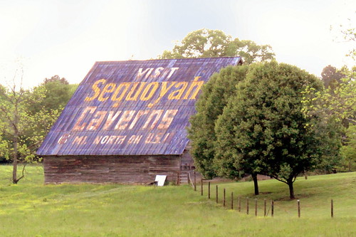 Visit Sequoyah Caverns barn