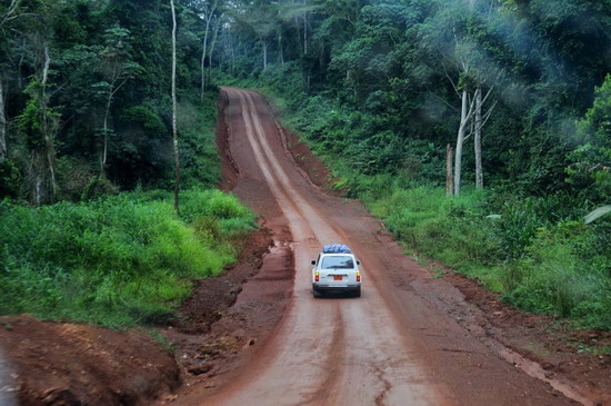 Pigmeos y Gorilas, un paseo por la selva centroafricana - Blogs de Centro Africa R. - 7.- Seguimos en ruta hacia la RCA. (1)