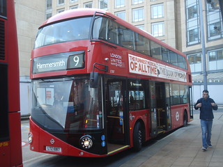 London United LT87 on Route 9, Hammersmith