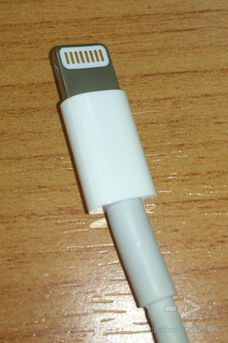 Apple Lightning Cables Comparison