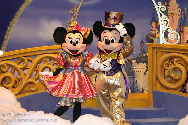 Disney Dreamers Everywhere Gala Dinner Show and Grand Finale
