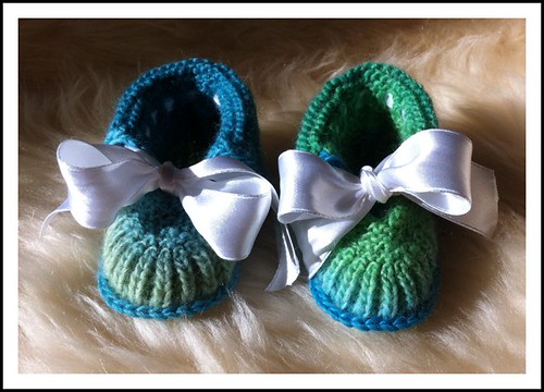 Satin Bow Baby Shoes by Beatrixknits