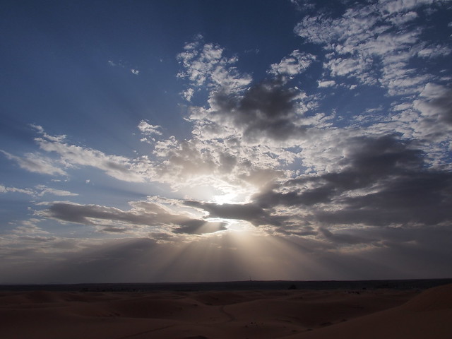 沙漠的天光