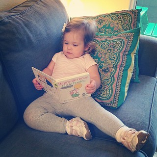 I know this is the 127th picture I've posted of her reading, but how could I not?