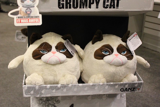 Grumpy Cat at Toy Fair 2014 with Ganz products