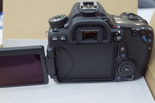 Canon EOS 70D monitor