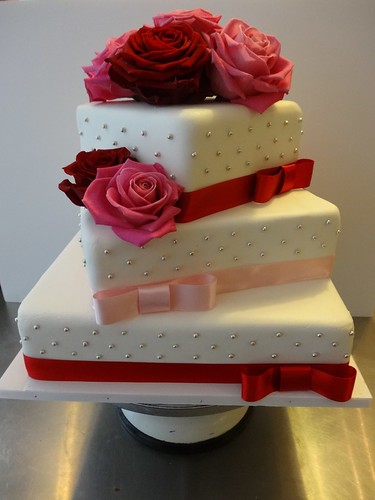 Valentine's Day 60th Birthday by CAKE Amsterdam - Cakes by ZOBOT