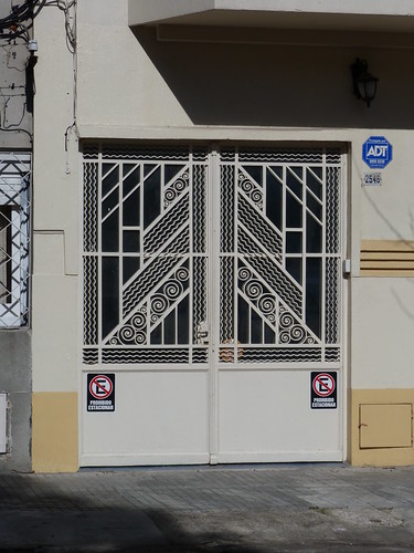 Door, Montevideo