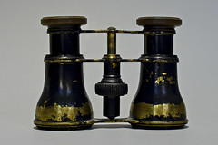 15—unnamed brass binoculars (French ca 1890s)