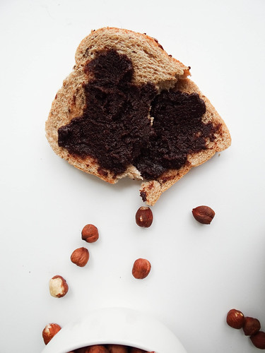 DIY kitchen series: chocolate hazelnut spread 