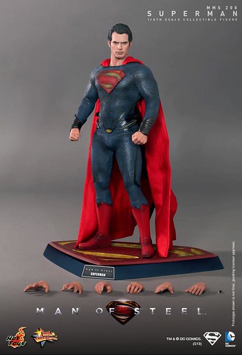 MMS200 - Man of Steel: 1/6th scale Superman Collectible Figure