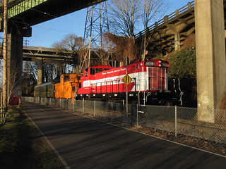 OPR 1413 pushes a short passenger train towards OMSI