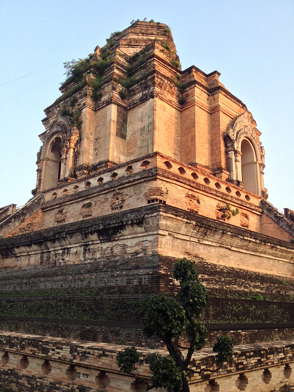 Phra Dhatu Chedi Luang, the Old Pagoda, in 2014