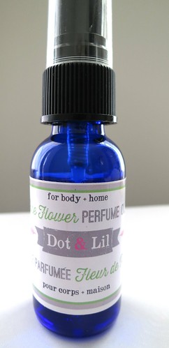 Dot-and-Lil-Rice-Flower-Perfume (1)