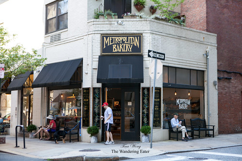 Exterior of Metropolitan Bakery