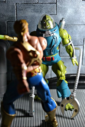 He-Man vs Slush Head
