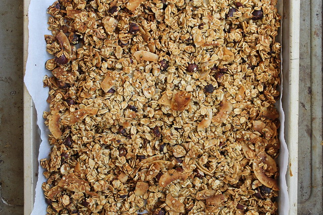 baked maple granola