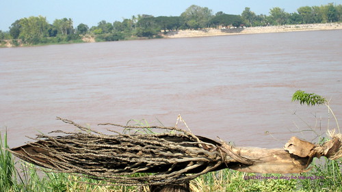 Midwinter day 21 12 2013 along the Mekong (5) by tGENTeneeRke along the Mekong river