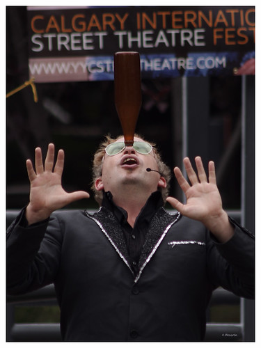Calgary International Street Theatre Festival - goofy Kiwi by Wanderfull1