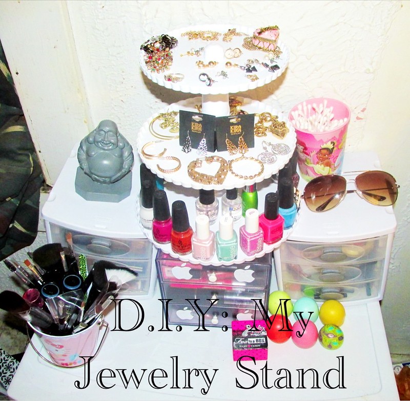 D.I.Y: My Jewelry Stand