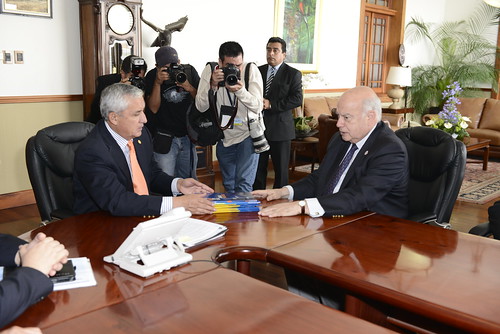 Presidente de Guatemala recibió al Secretario General de la OEA
