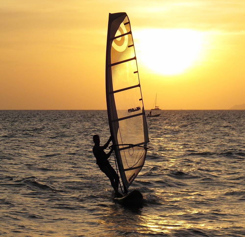 pattaya windsurfing