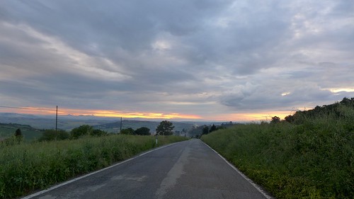 Tuscan road sight