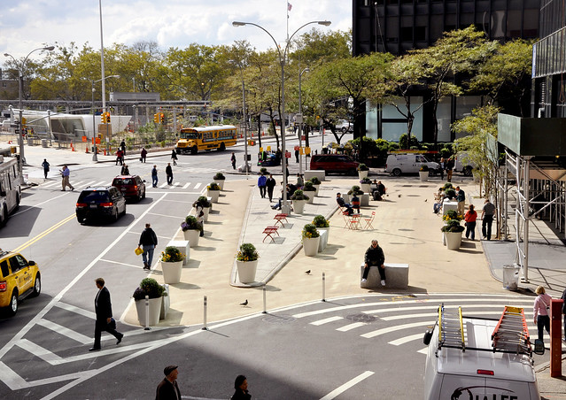 Пешеходная площадь в Нью-Йорке. Фото: NYC DOT