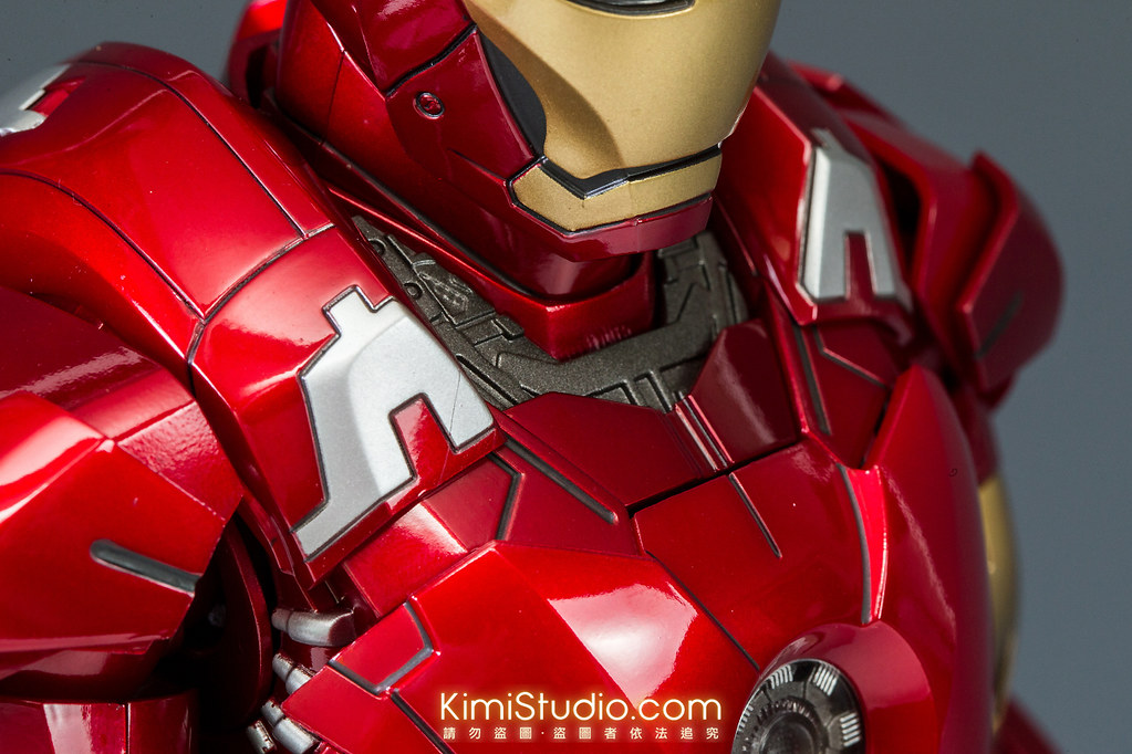 2013.06.11 Hot Toys Iron Man Mark VII-021