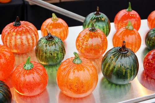 keene-pumpkin-festival-glass-pumpkins