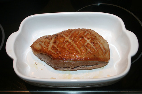 30 - Entenbrust in ofenfeste Form geben / Put duck breast in ovenproof casserole