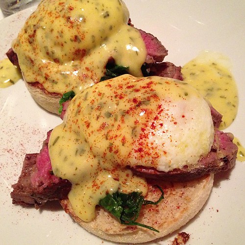 Egg Benedict with filet mignon #fathersdaybrunch #flemings