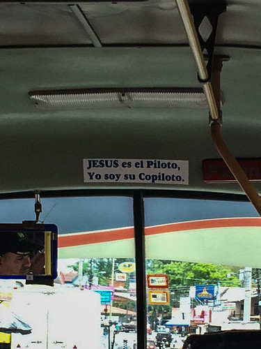 En route pour Tortuguero: "Jésus est le pilote, Je suis son copilote."