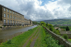 Leeds and Liverpool Canal, Farnhill