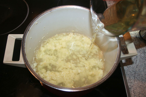32 - Spargelsud aufgießen / Add asparagus stock