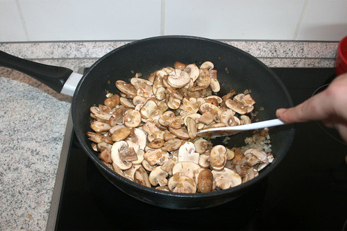 21 - Champignons anbraten / Fry mushrooms