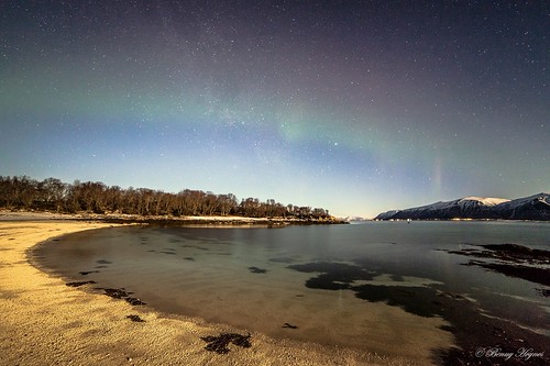 Jan 21. 2014 Stamnes, Sortland in Norway. Around –8 degr cold. Stars and beach, frozen sand.