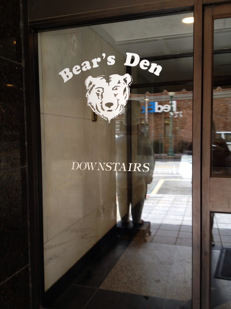 Bear's Den
