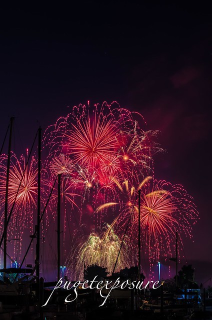 2013 Thunder on the Bay Fireworks over Port Gardner Bay