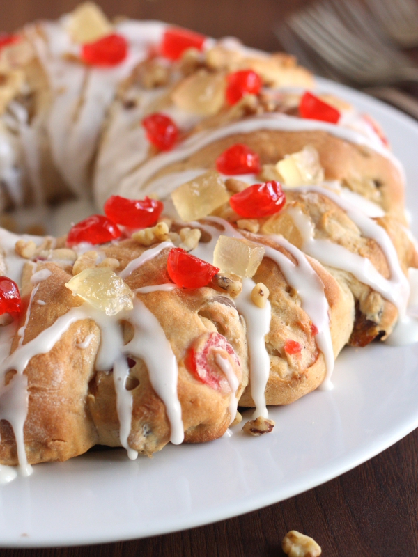 Christmas Coffee Cake | completelydelicious.com