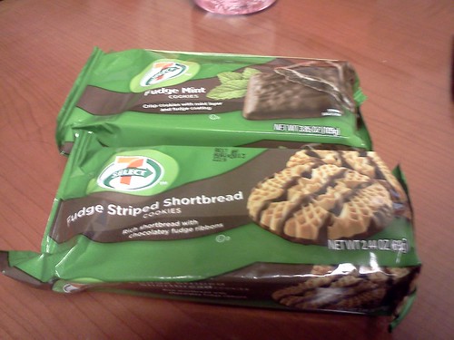 Accidentally vegan cookies at 7-11 by Amy_Keiko