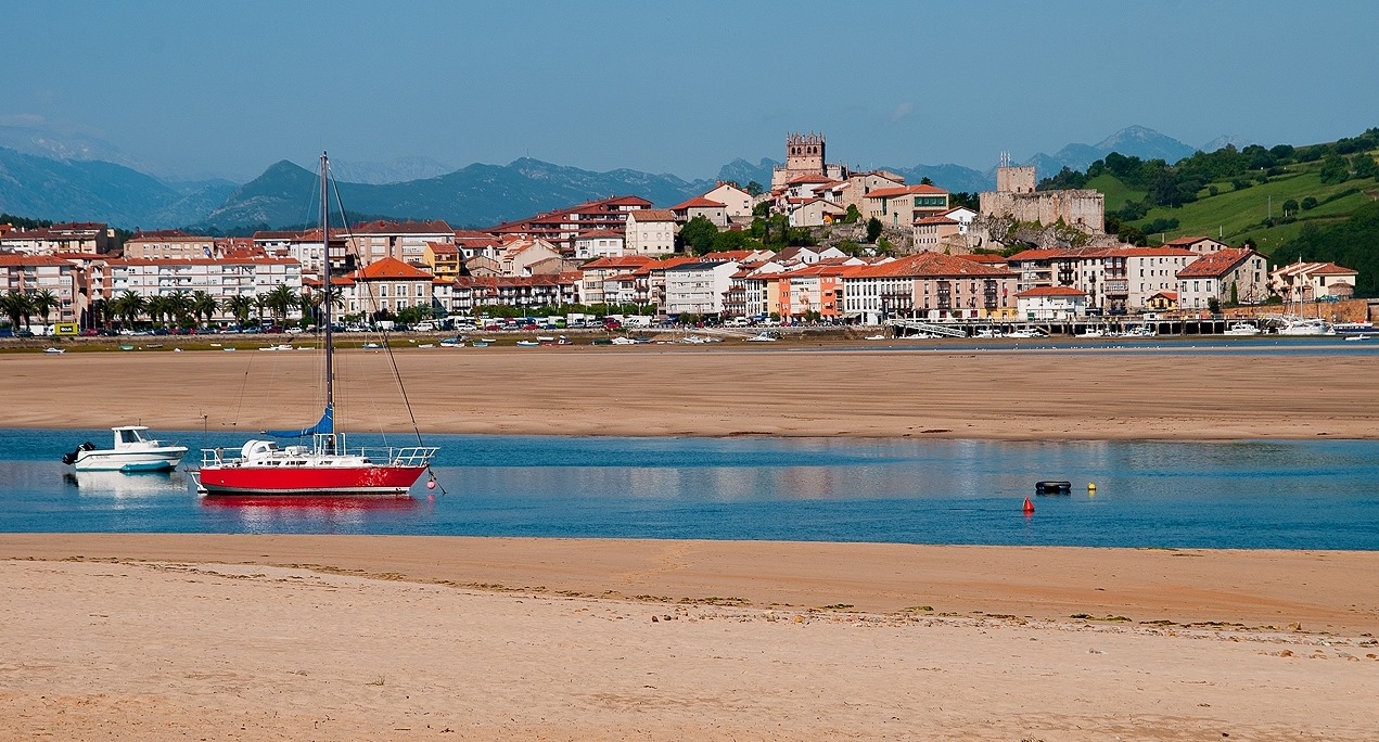 4. Vista de San Vicente de la Barquera. Cantabria. Autor, José María Moreno García